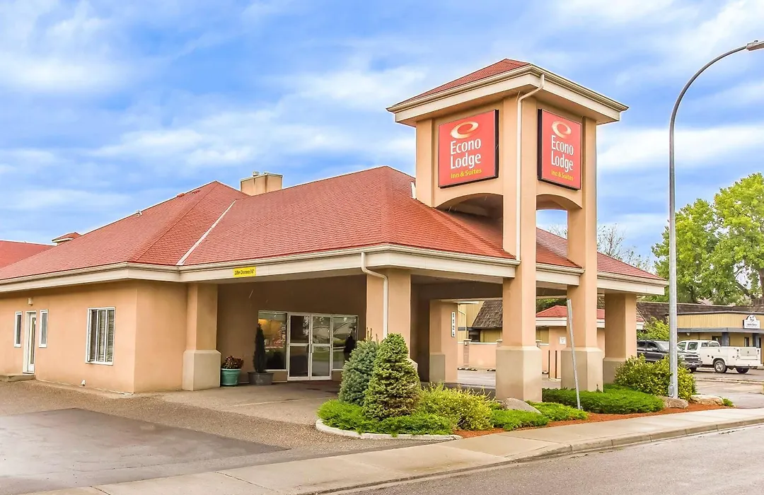 Econo Lodge Inn & Suites-1