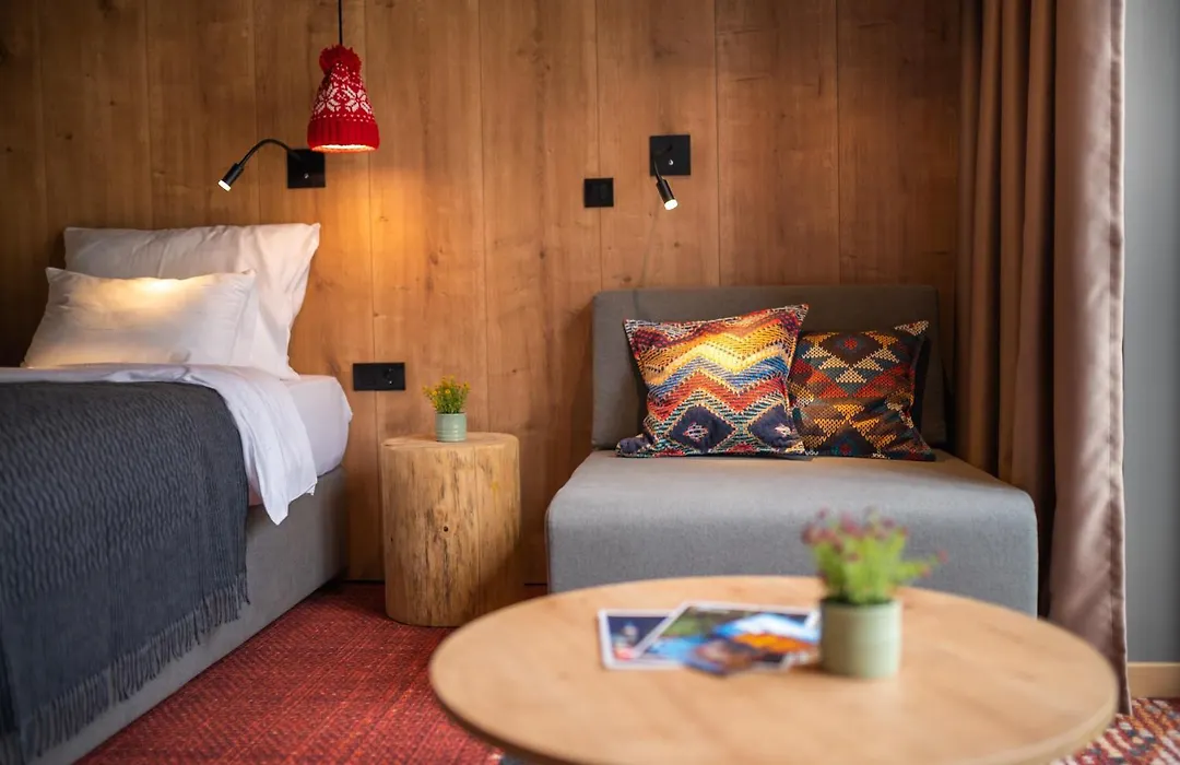 Hotel Nomad-1