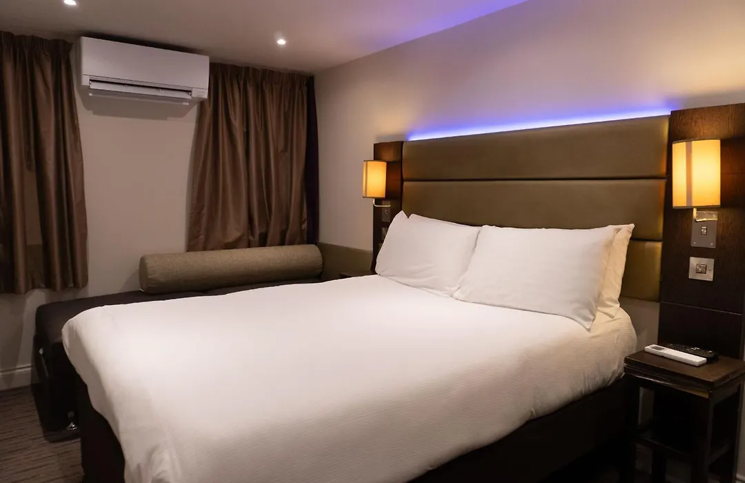 Sharnbrook Inn Self Contained Guest Unit Air Conditioned Santa Pod-1