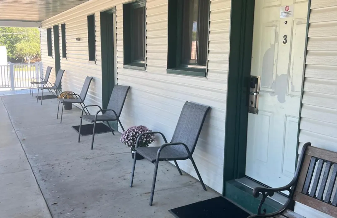 Hampton Motel-1