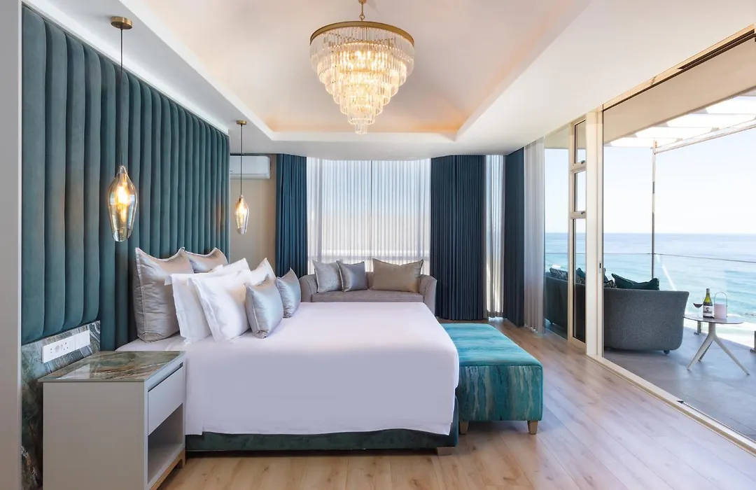 Views Boutique Hotel & Spa-1