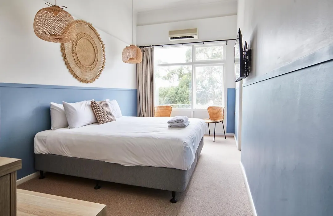 Lorne Hotel-1