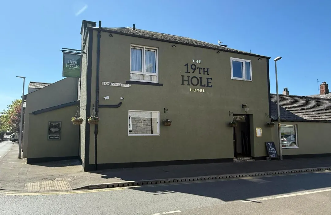 19Th Hole Hotel, Carnoustie-1