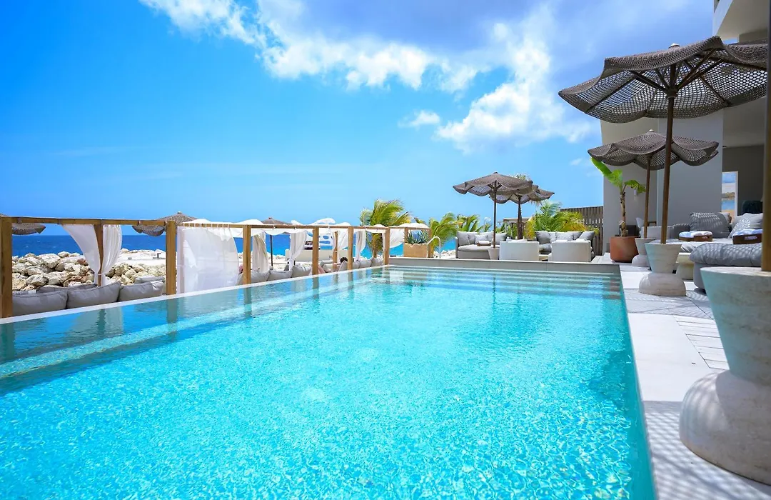 Art Hotel Curacao - Luxury Adults Only-1