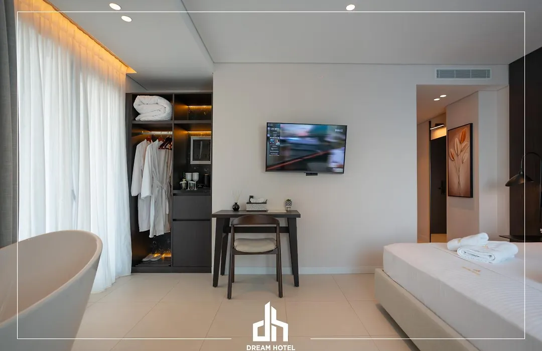 Dream Hotel Saranda-1