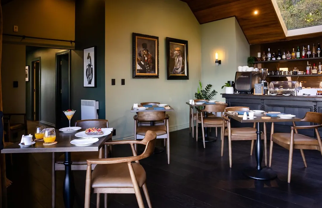 Azur Lodge-1