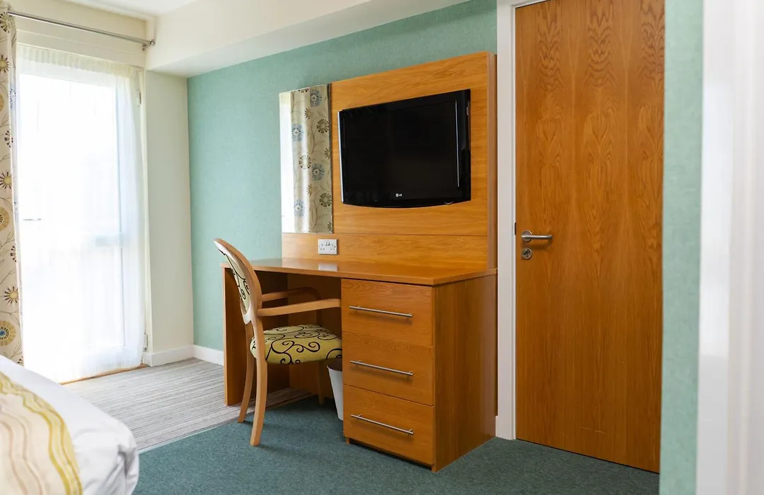 Croyde Bay Hotel Or Self Catering-1