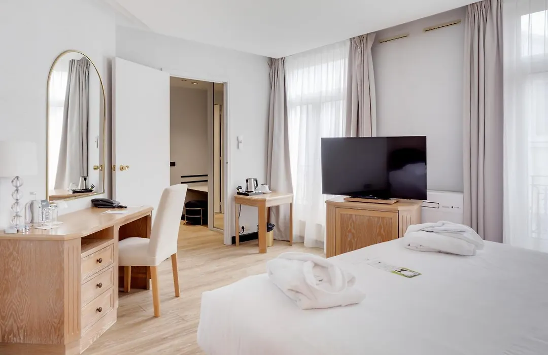 Best Western Plus Le Picardy Hotel & Spa-1