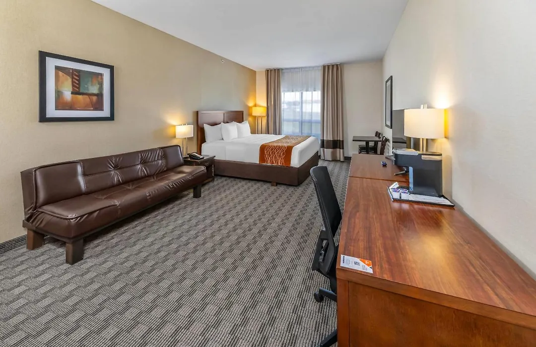 Comfort Inn-1
