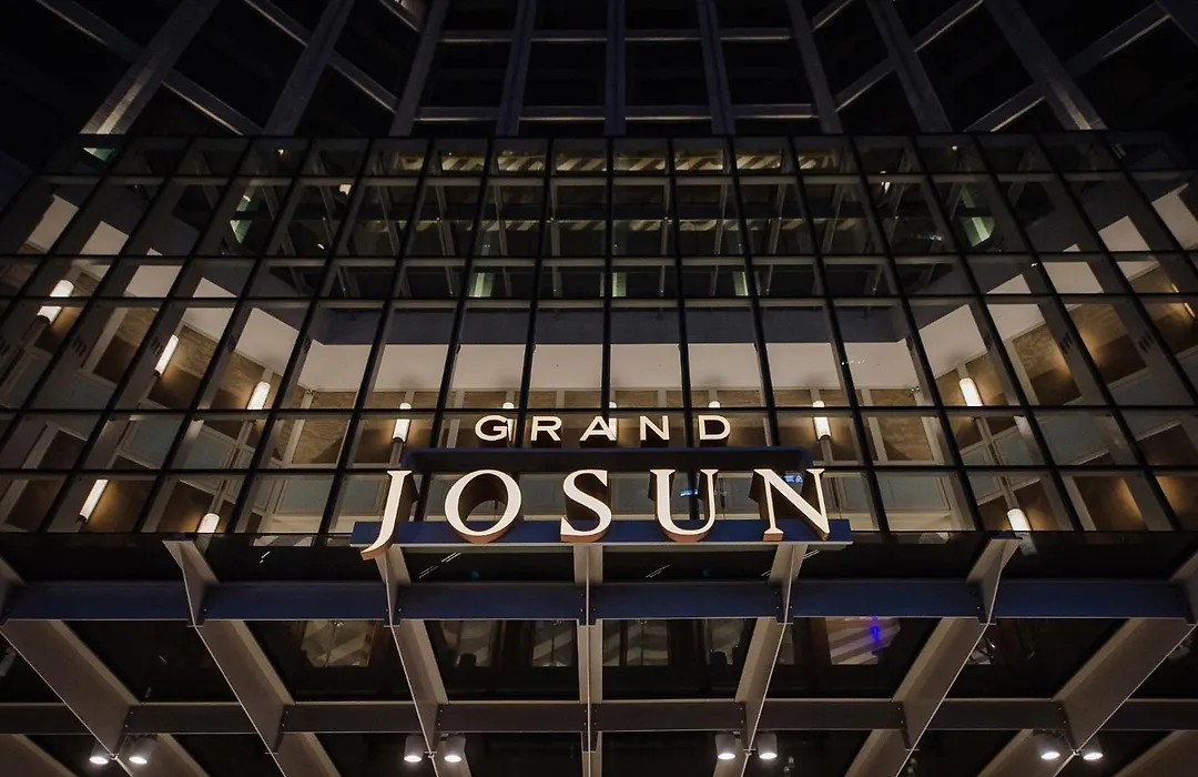 Grand Josun Busan-1