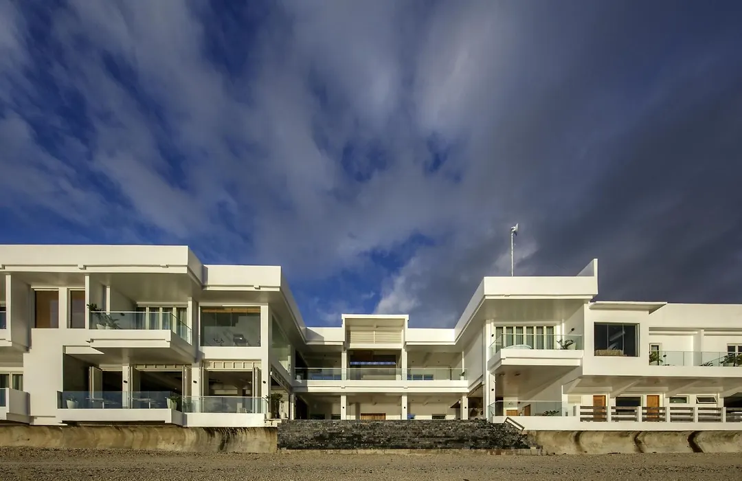 Burgos Reef Boutique Resort-1