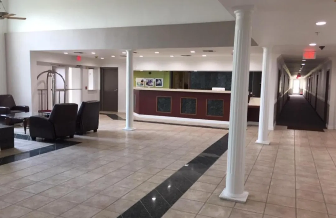 Studio 6 Burleson-1