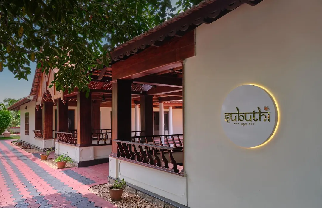 Sterling Lake Palace Alleppey-1