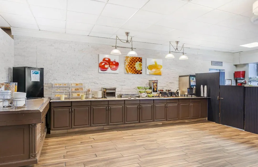 Quality Inn Toronto Airport-1
