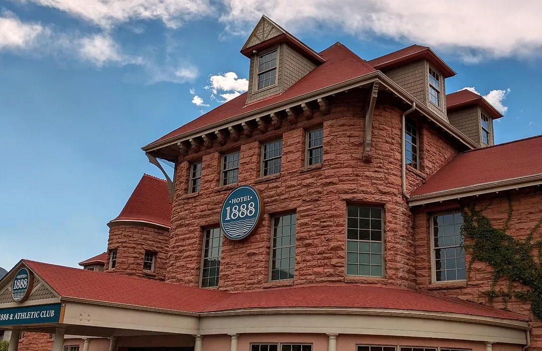 Glenwood Hot Springs Resort-1
