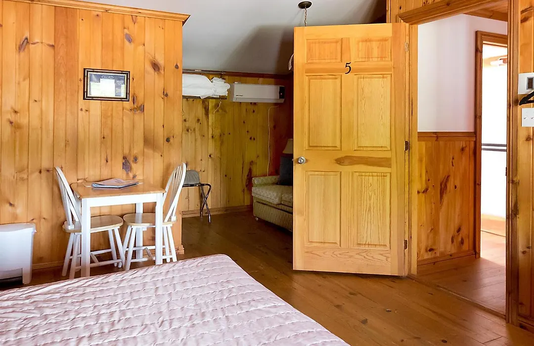 Auberge Papillon Lune-1