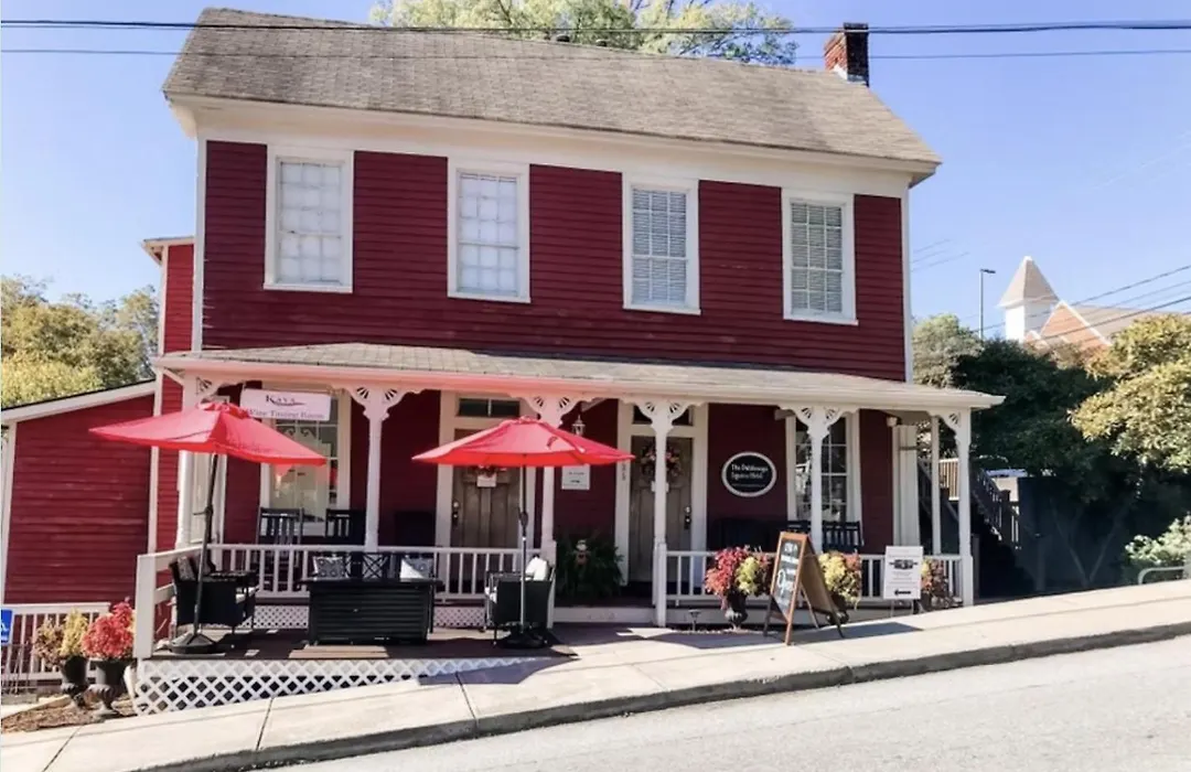 The Dahlonega Square Hotel-1