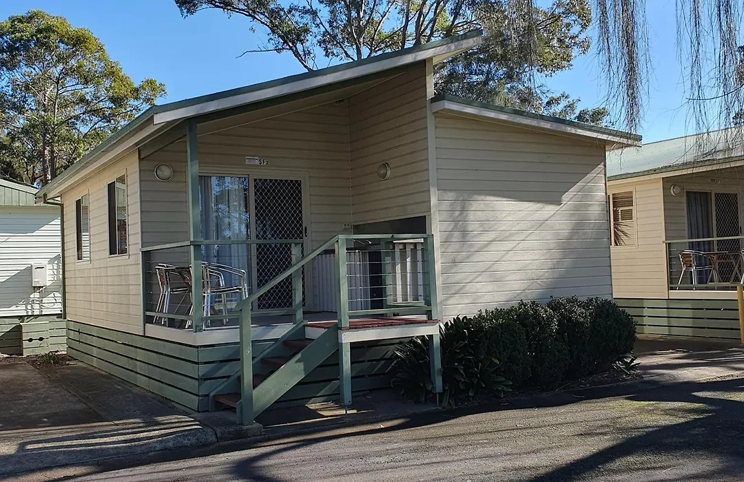 Pleasurelea Tourist Resort & Caravan Park-1