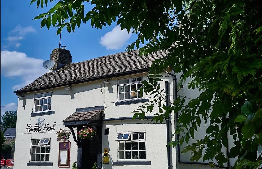 Bulls Head - Holymoorside-1