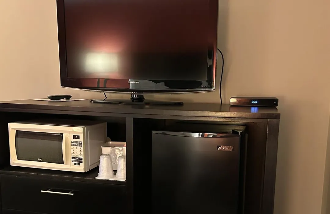 Ramada Limited 100 Mile House-1