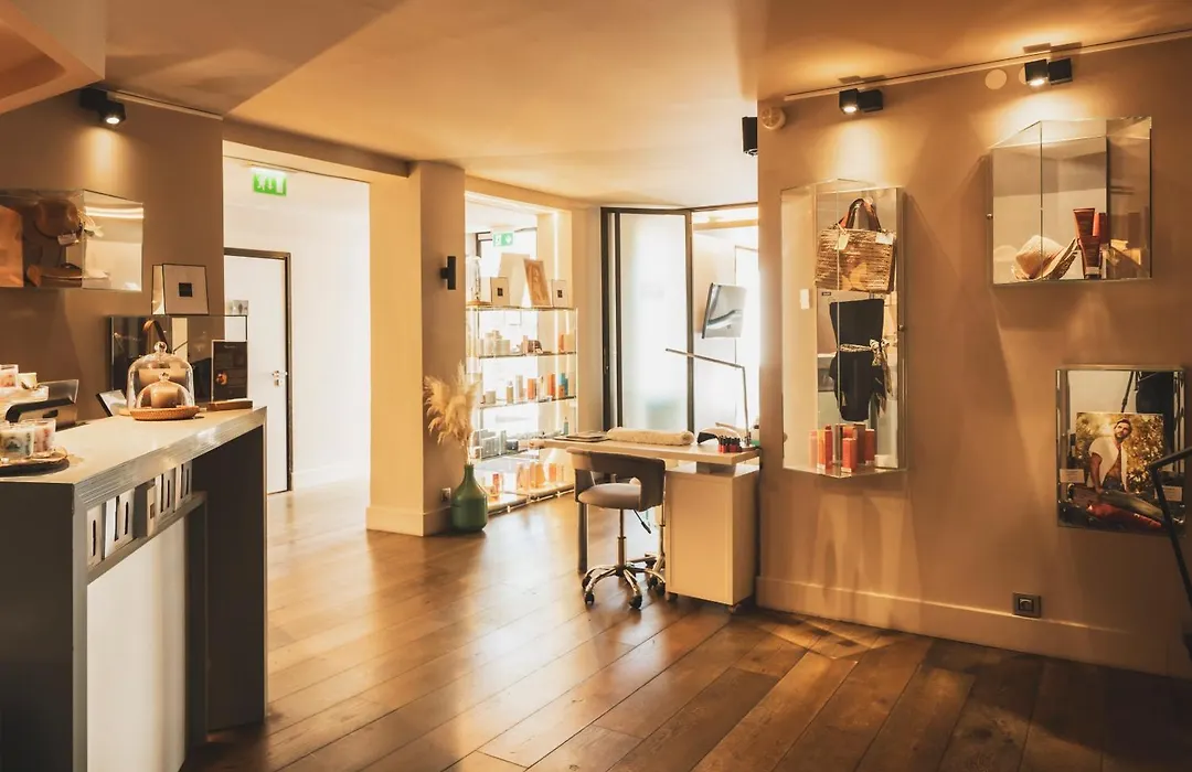 Les Lodges Sainte-Victoire Hotel & Spa-1