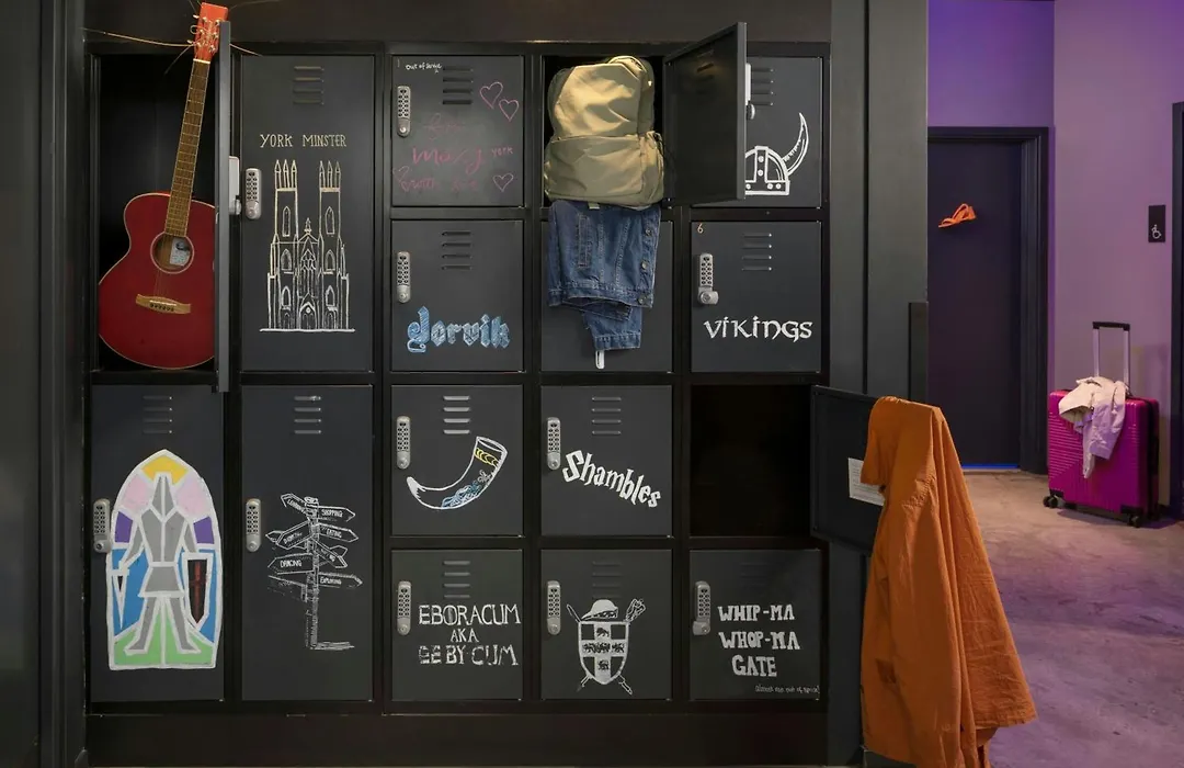 Moxy York-1