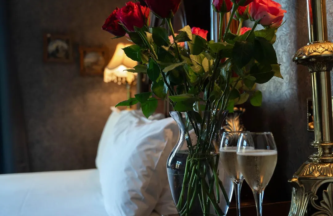 Melville Castle Hotel-1