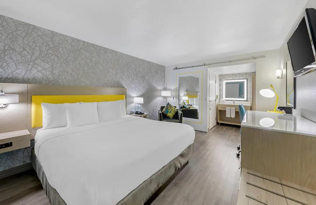 Hillstone Inn Tulare, An Ascend Collection Hotel-1