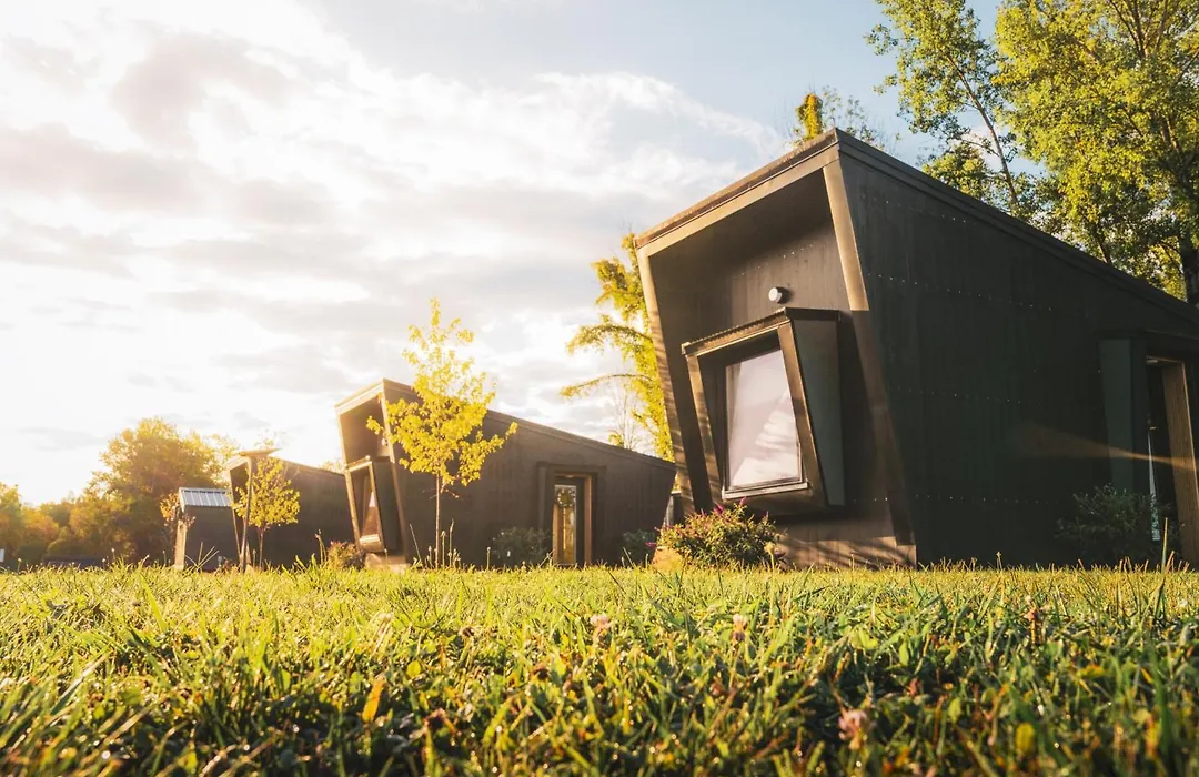 Finger Lakes Treehouse-1