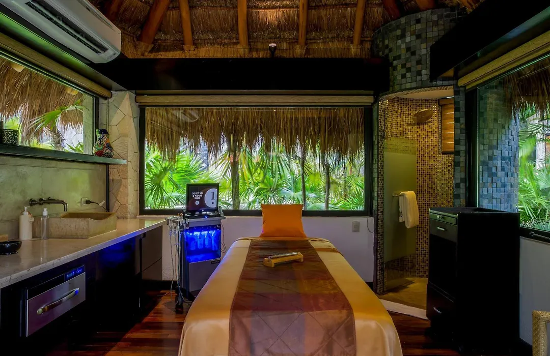 Villa Del Palmar Cancun Luxury Beach Resort & Spa-1
