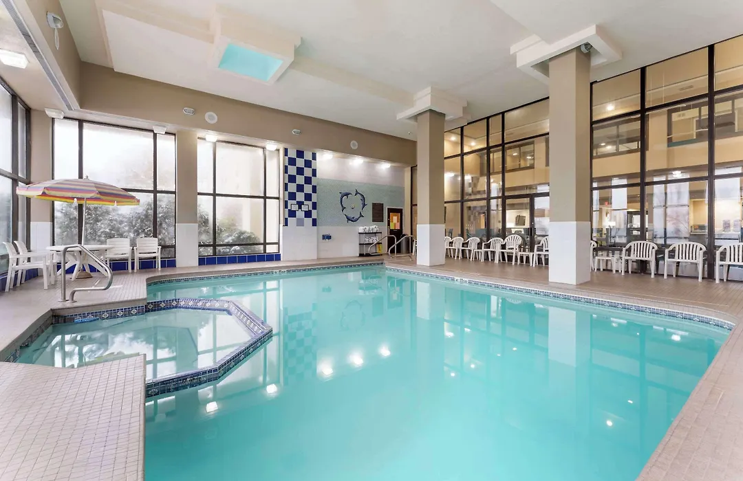 Comfort Inn & Suites Johnstown - Richland Town Center-1