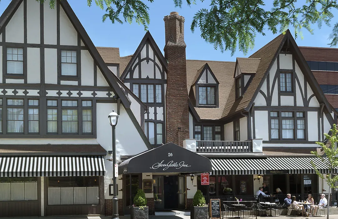 Seven Gables Inn, St Louis West, A Tribute Portfolio Hotel-1
