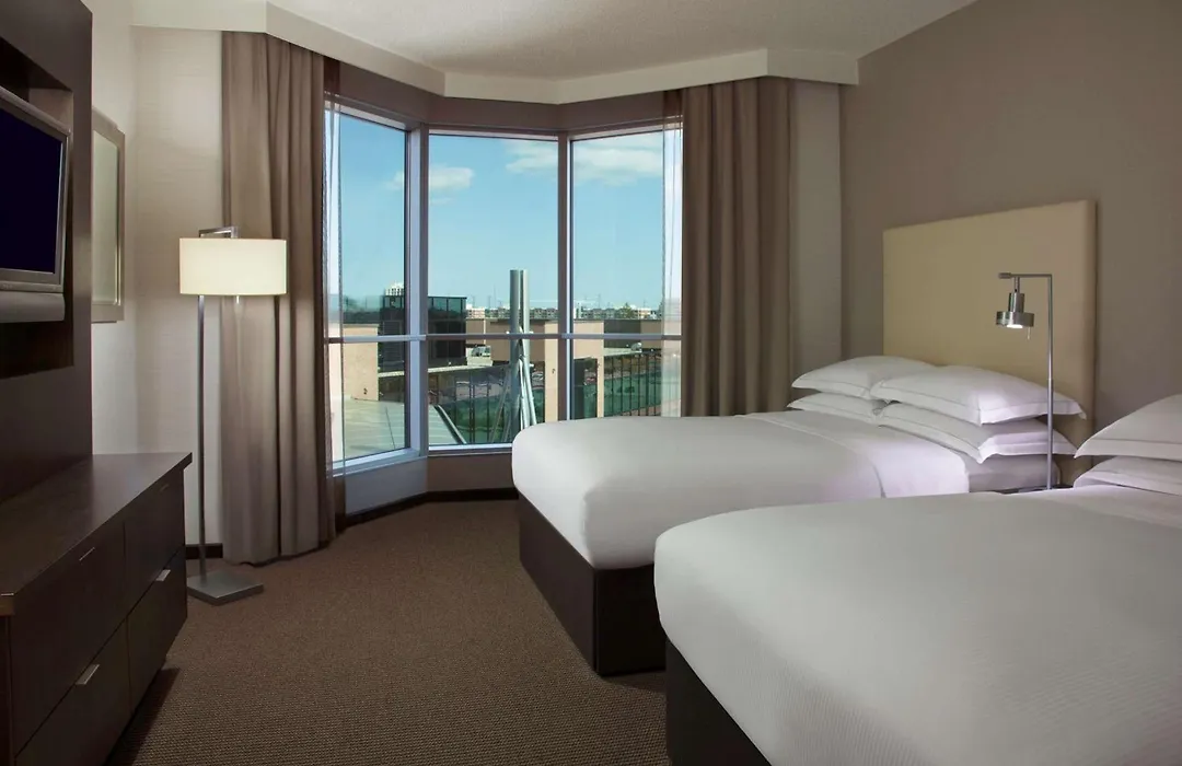 Hilton Suites Toronto-Markham Conference Centre & Spa-1