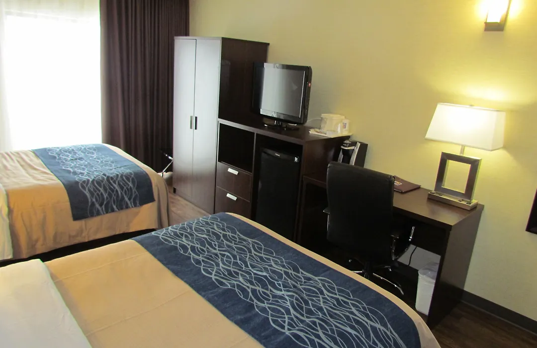 Comfort Inn-1