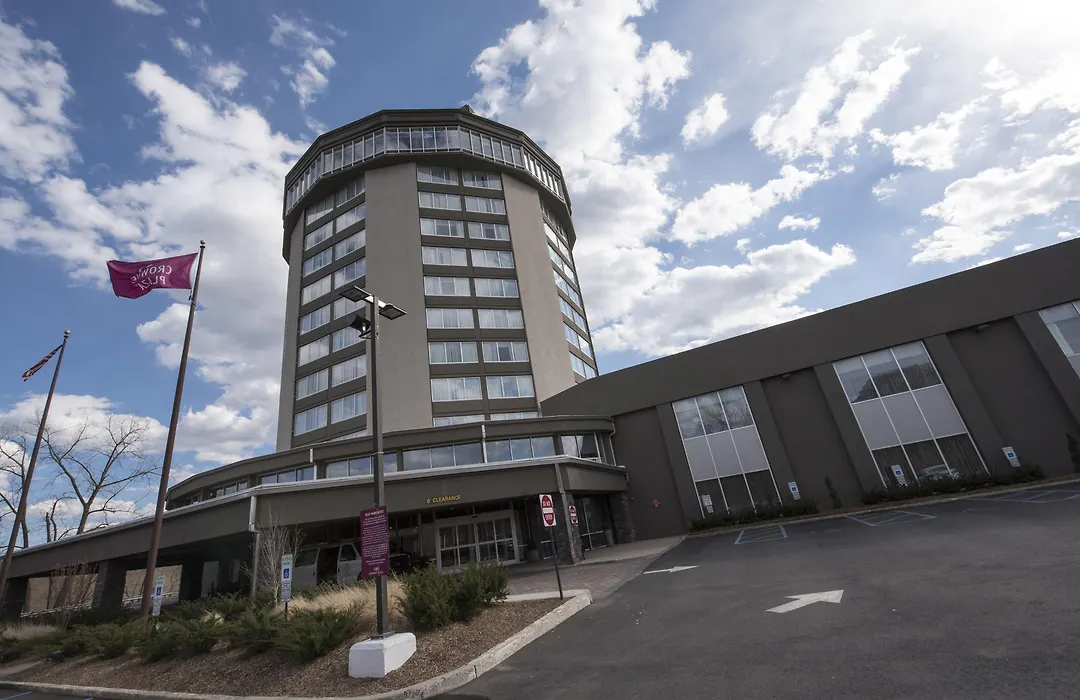 Crowne Plaza Saddle Brook By Ihg-1