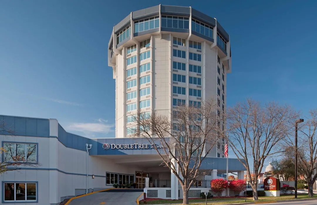 Doubletree By Hilton Jefferson City-1