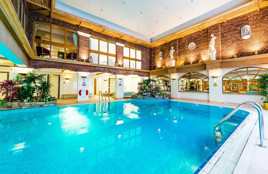 Parkway Hotel & Spa-1