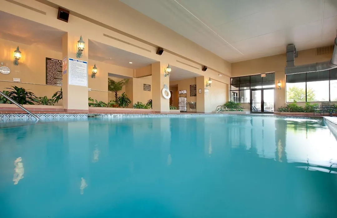 Embassy Suites By Hilton Greensboro Airport-1