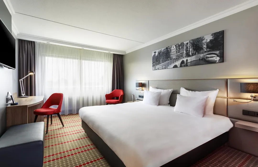 Ramada By Wyndham Amsterdam Airport Schiphol-1