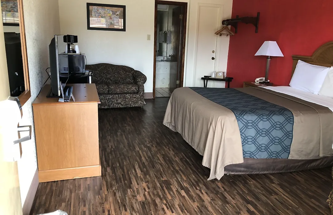 Econo Lodge & Suites Brinkley-1