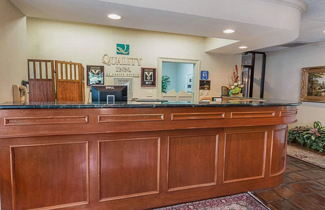 Quality Inn Ennis-1
