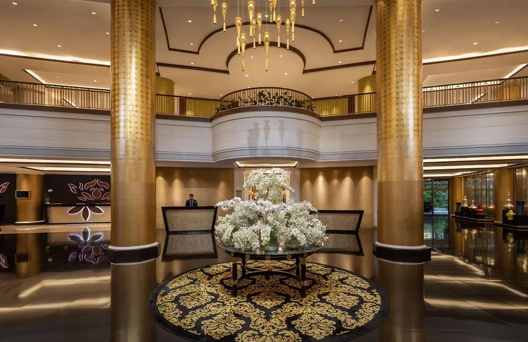 Dusit Thani Manila-1