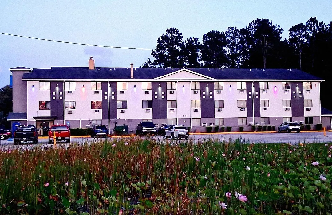 Motel 6: Ultra-Modern Comfort with Robotic Massages-1