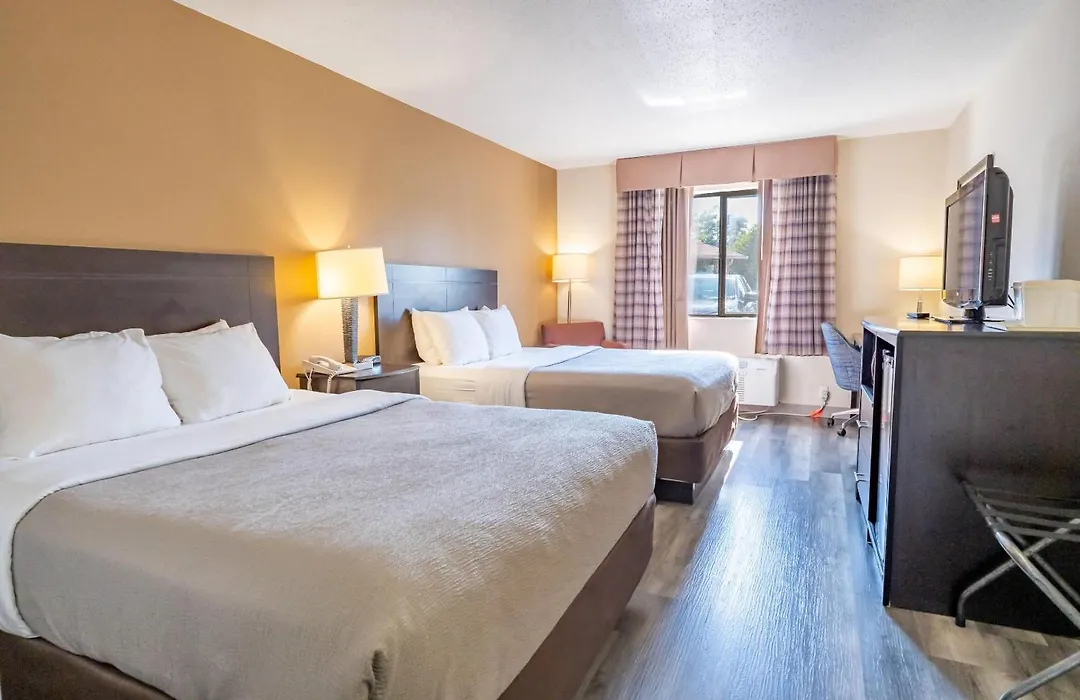 Quality Inn & Suites Sun Prairie Madison East-1