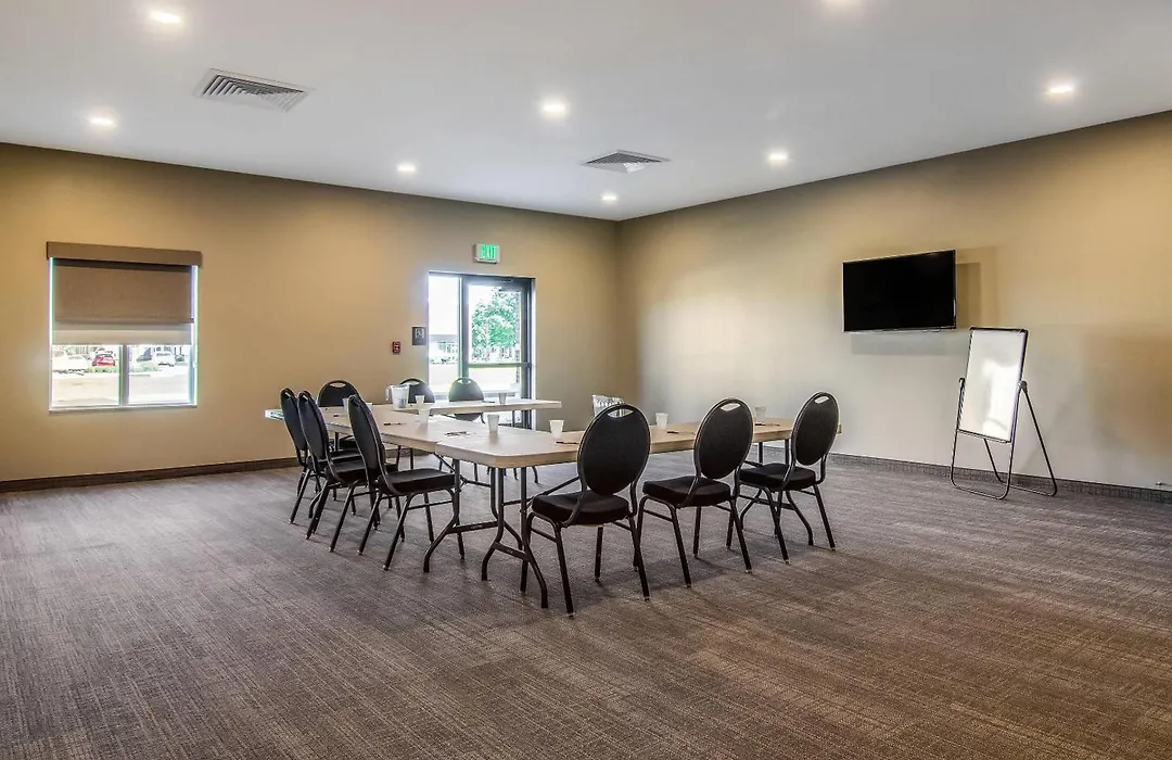 Comfort Suites Brunswick Town Center-1