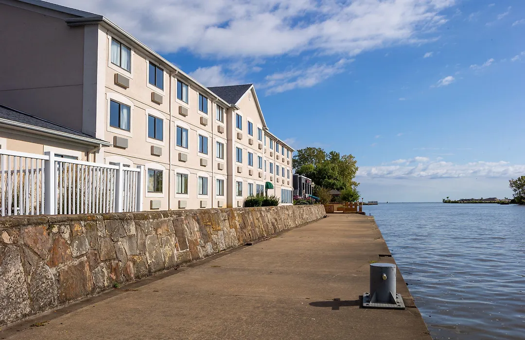 Comfort Inn River'S Edge-1