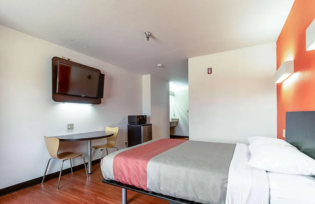 Motel 6-Lebanon, In-1