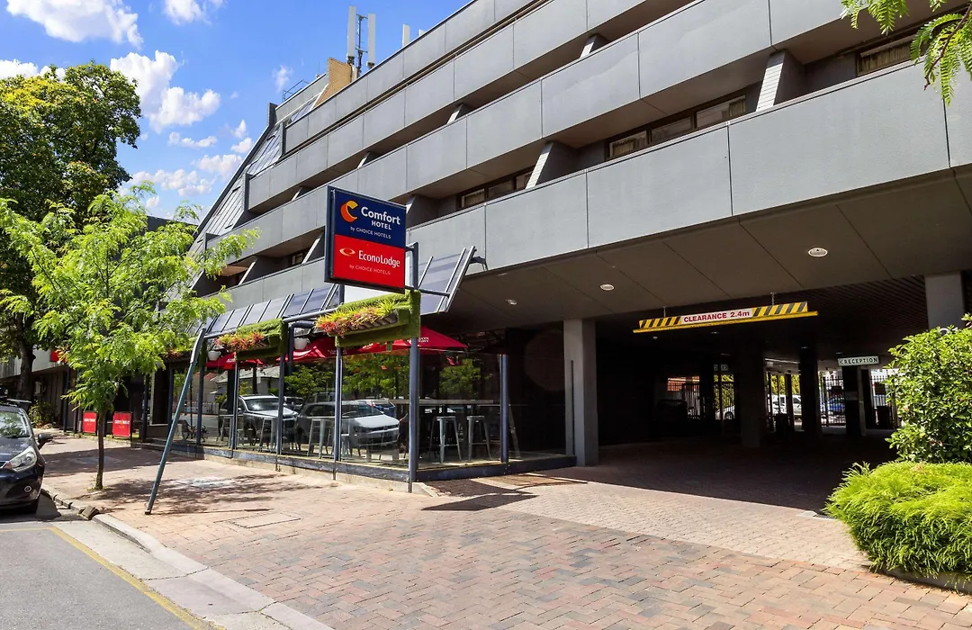 Mantra Meridien Adelaide-1