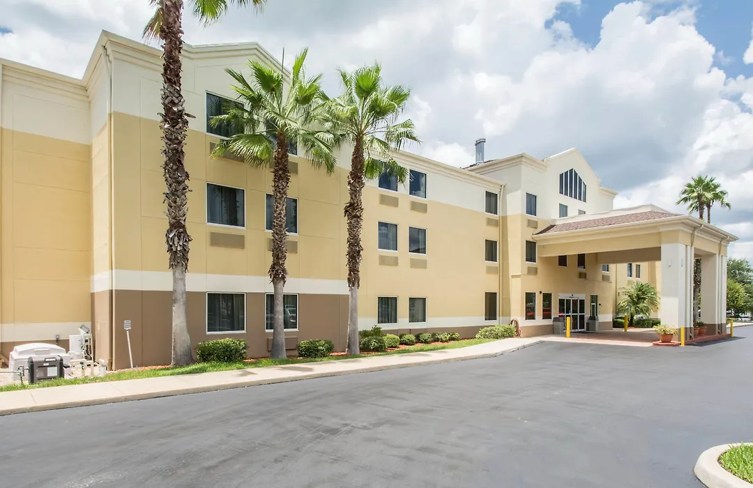 Comfort Inn & Suites Deland - Near University-1