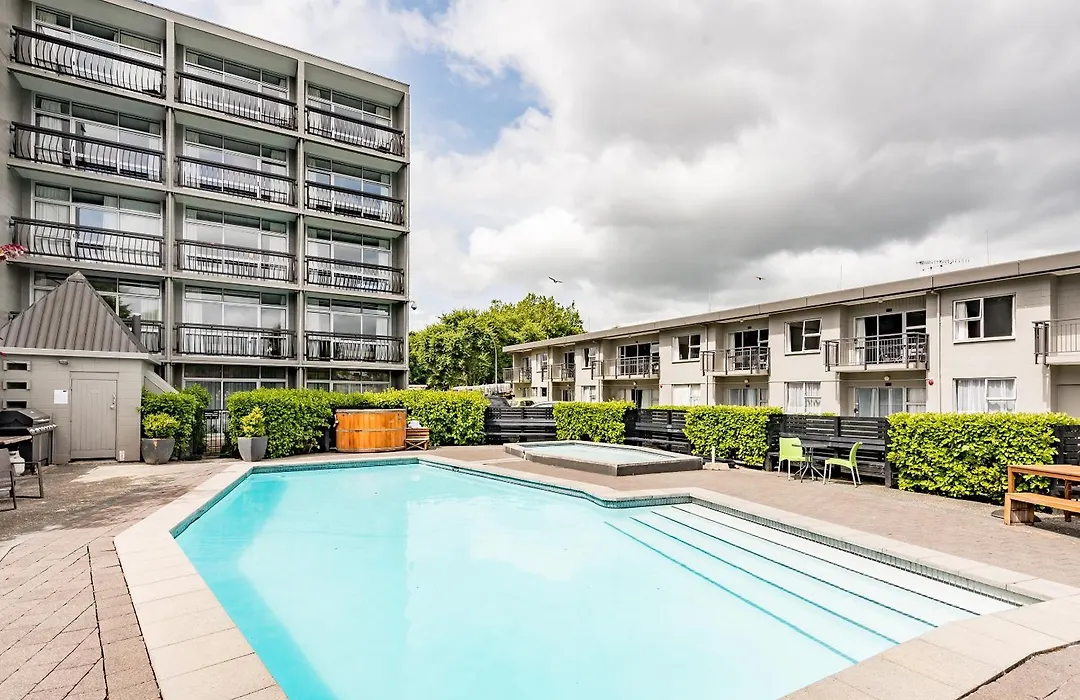 Heartland Ambassador Hotel Hamilton-1